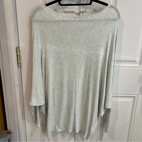 Jolie Light Gray Long Sleeve Top - Picture 5 of 5